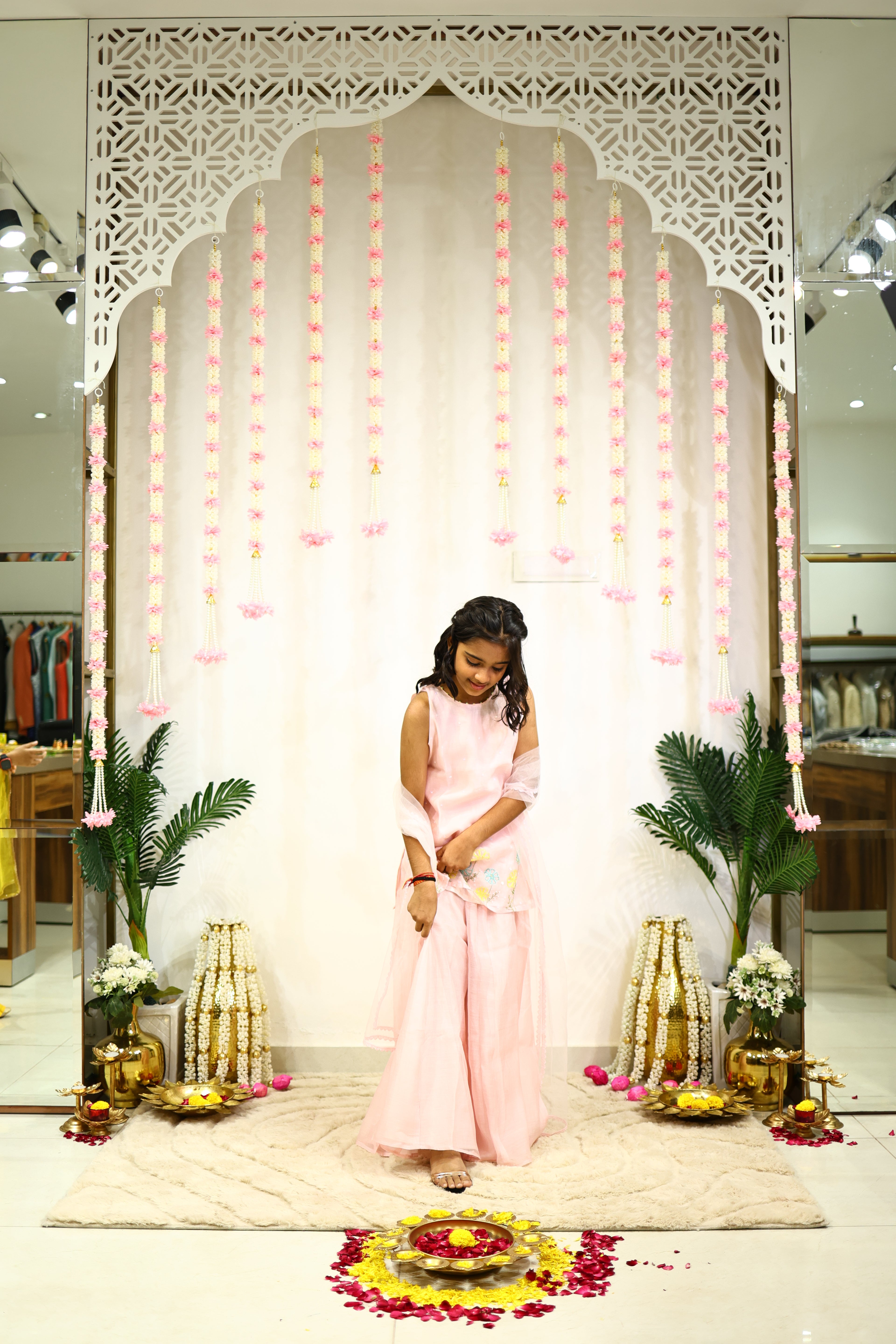 SUNHERI MUL SHARARA SET PINK