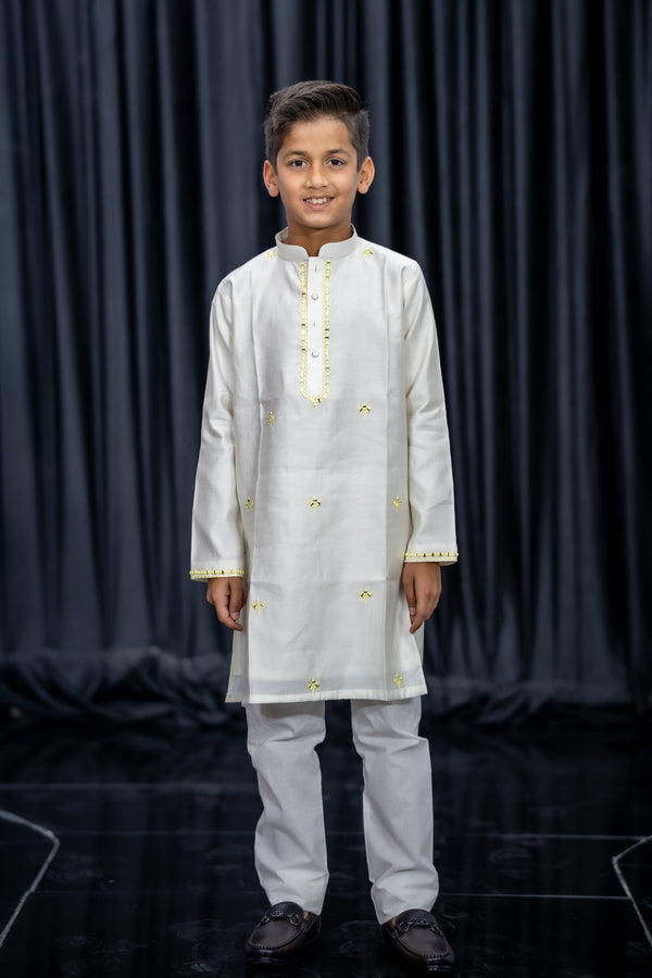 KAACH KURTA SET IVORY