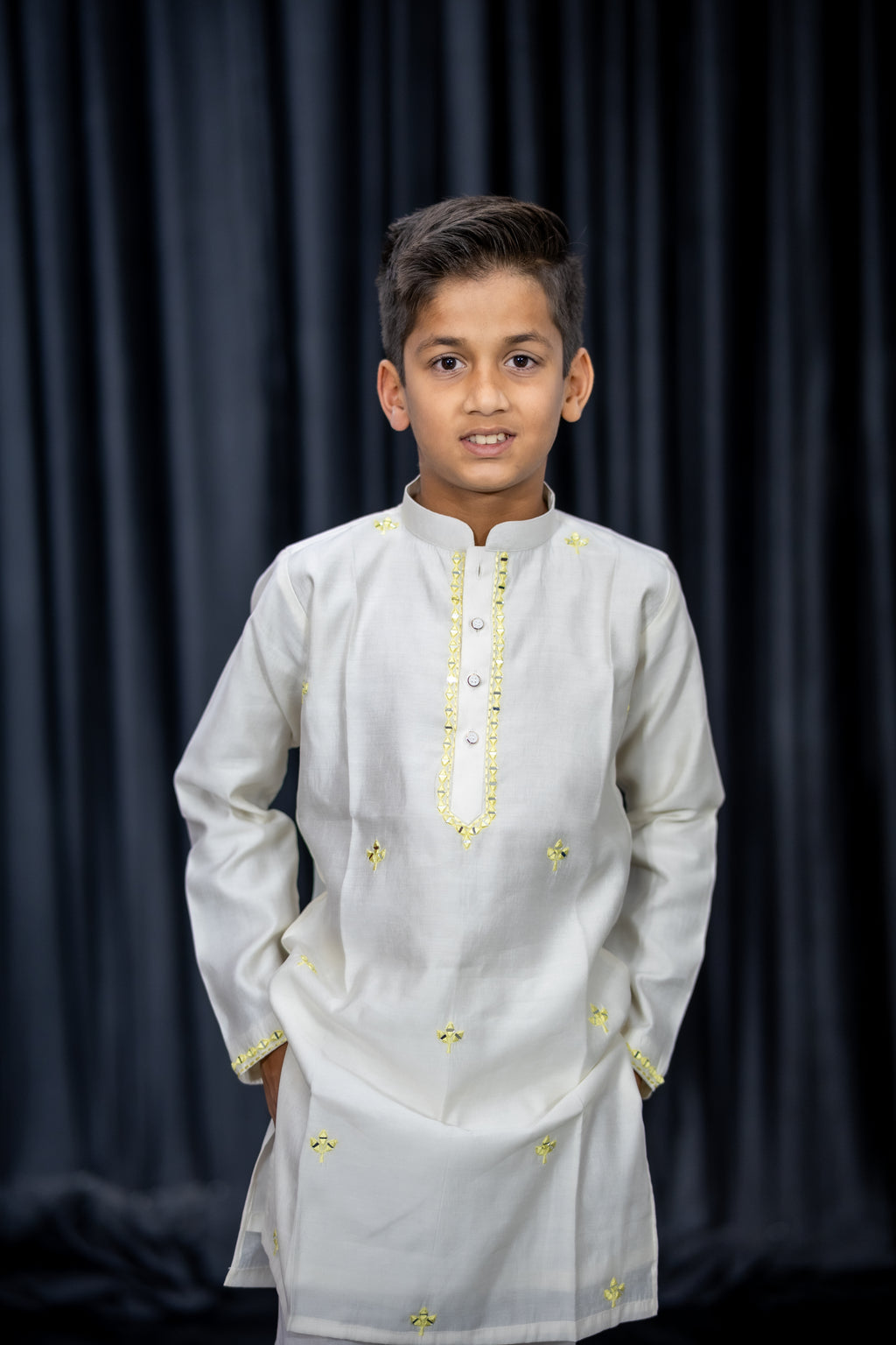 KAACH KURTA SET IVORY