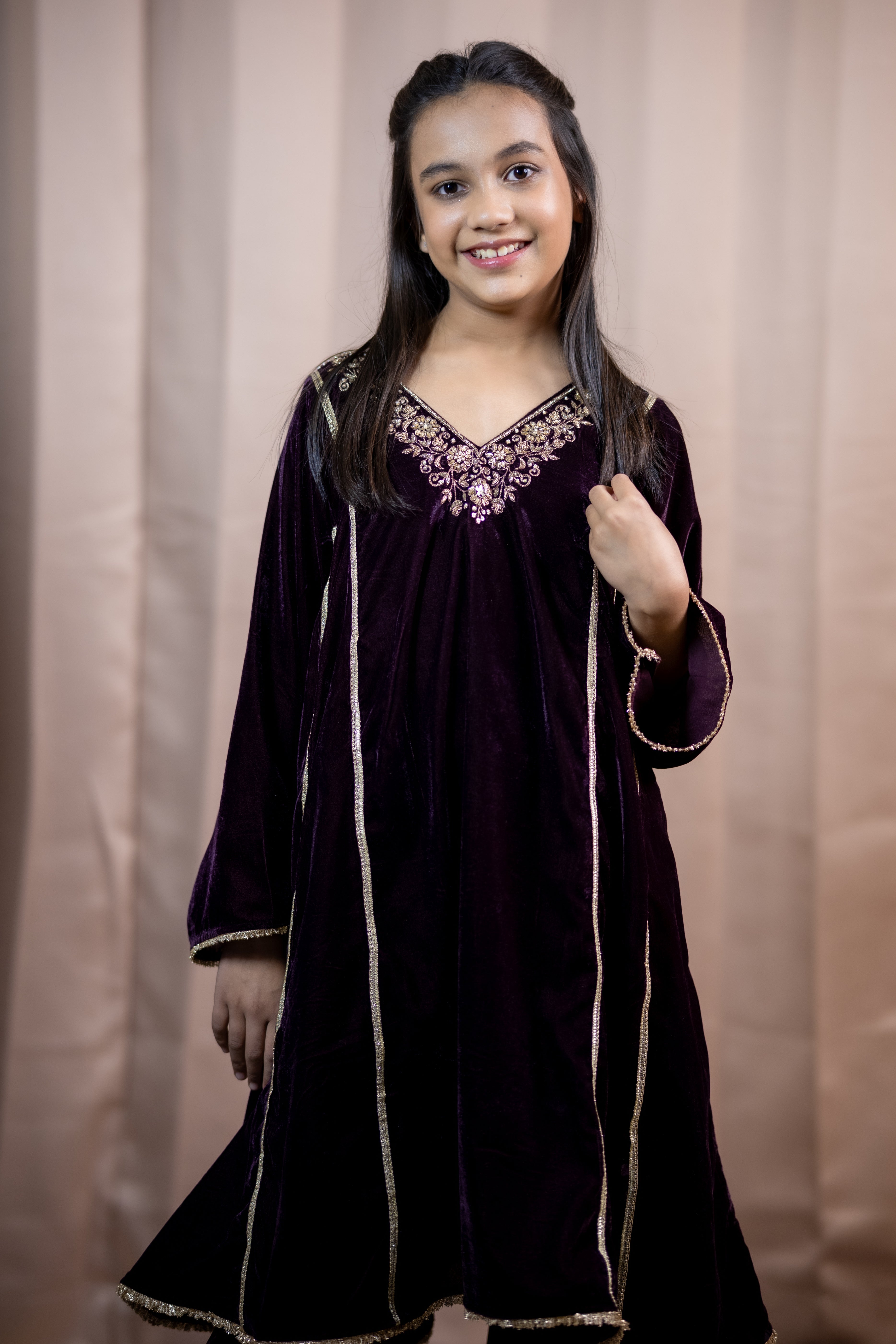 NOORANI VELVET SHARARA MAROON