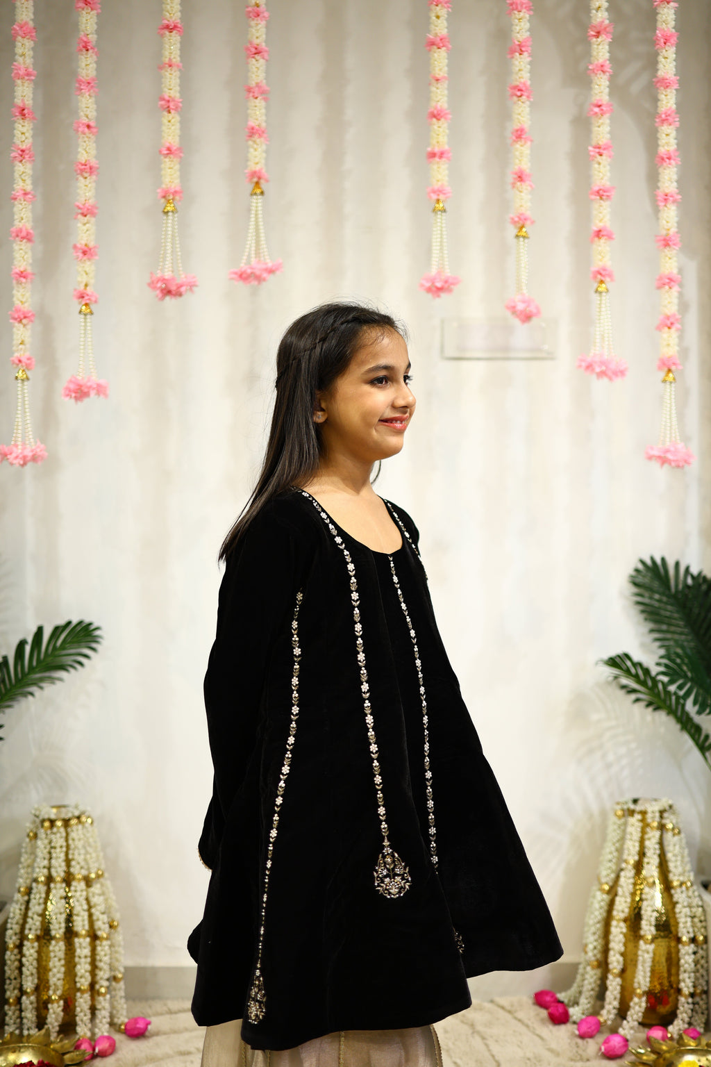 HEER VELVET INDO BLACK