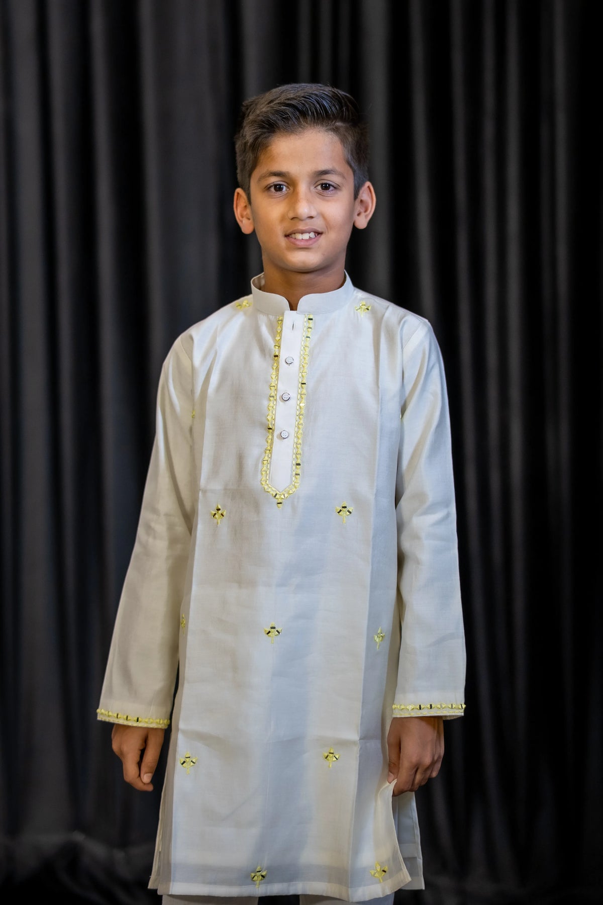 KAACH KURTA SET IVORY