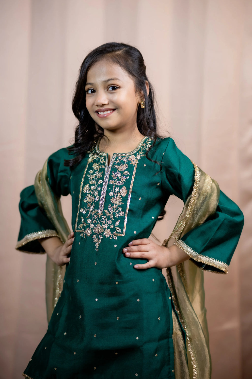 ROSHINI SHARARA SET