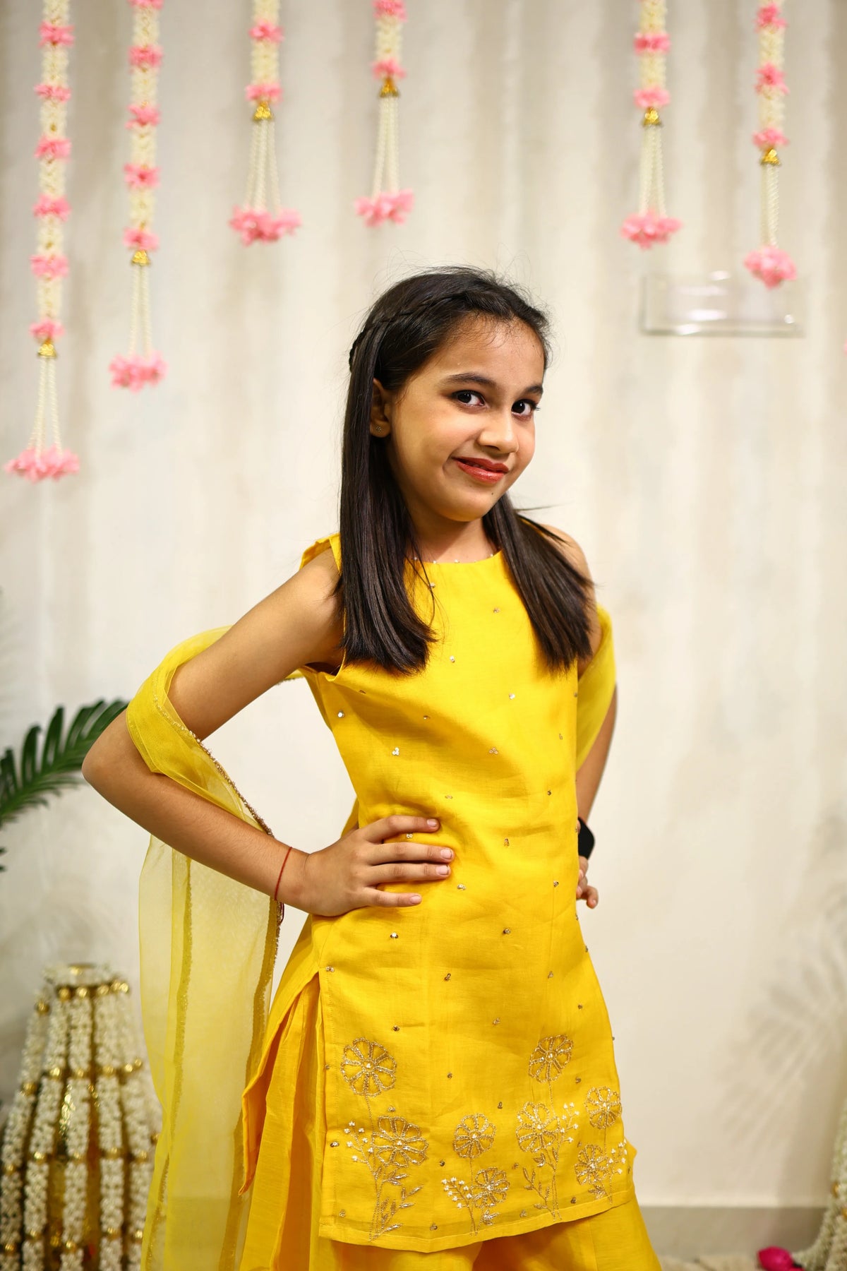 SUNHERI MUL SHARARA SET YELLOW