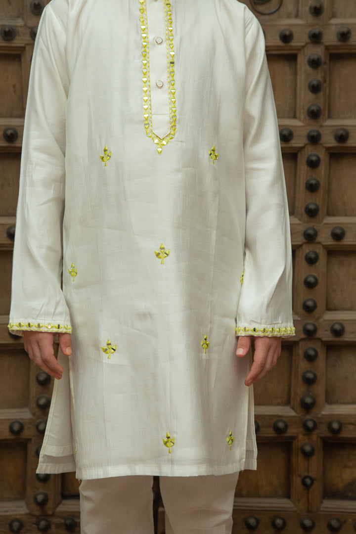 Ivory Kurta With Yellow Thread Mirror Work