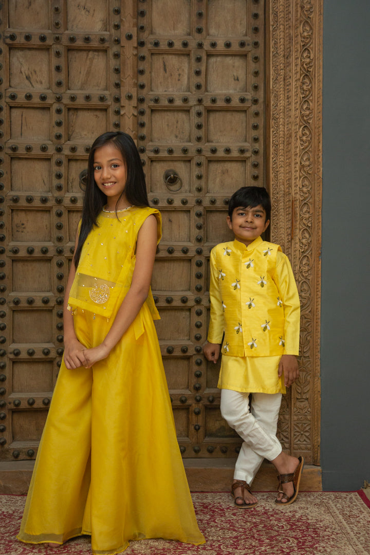 Twinning And Sibling Yellow Set