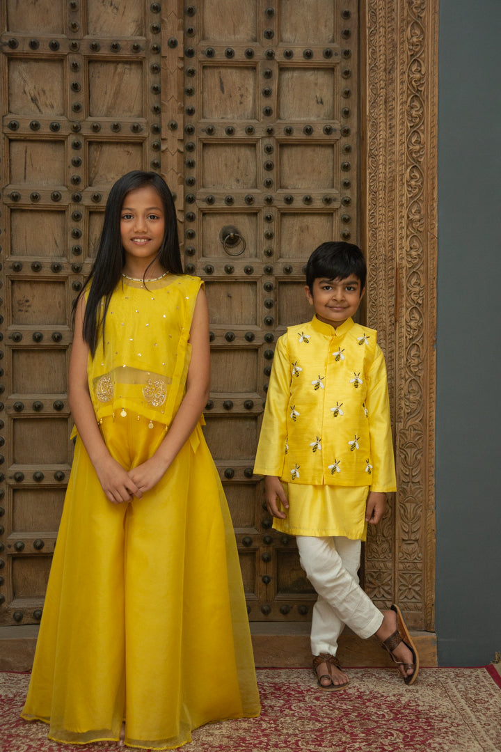 Twinning And Sibling Yellow Set