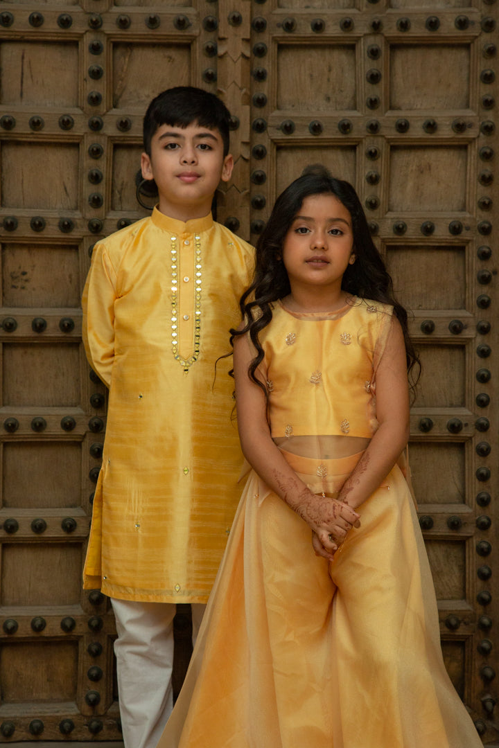Yellow Mirror And Butti Combination Set